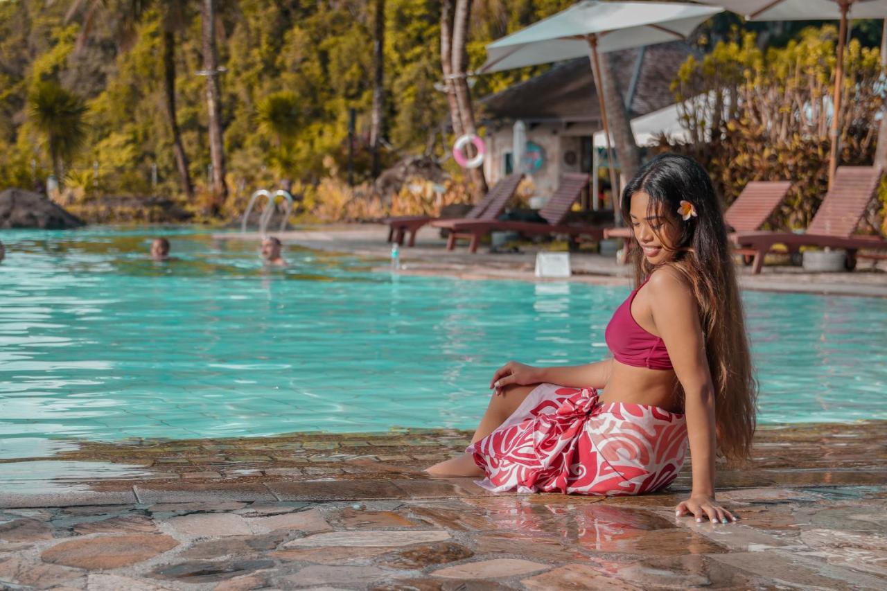 Palau Royal Resort Koror Exteriör bild