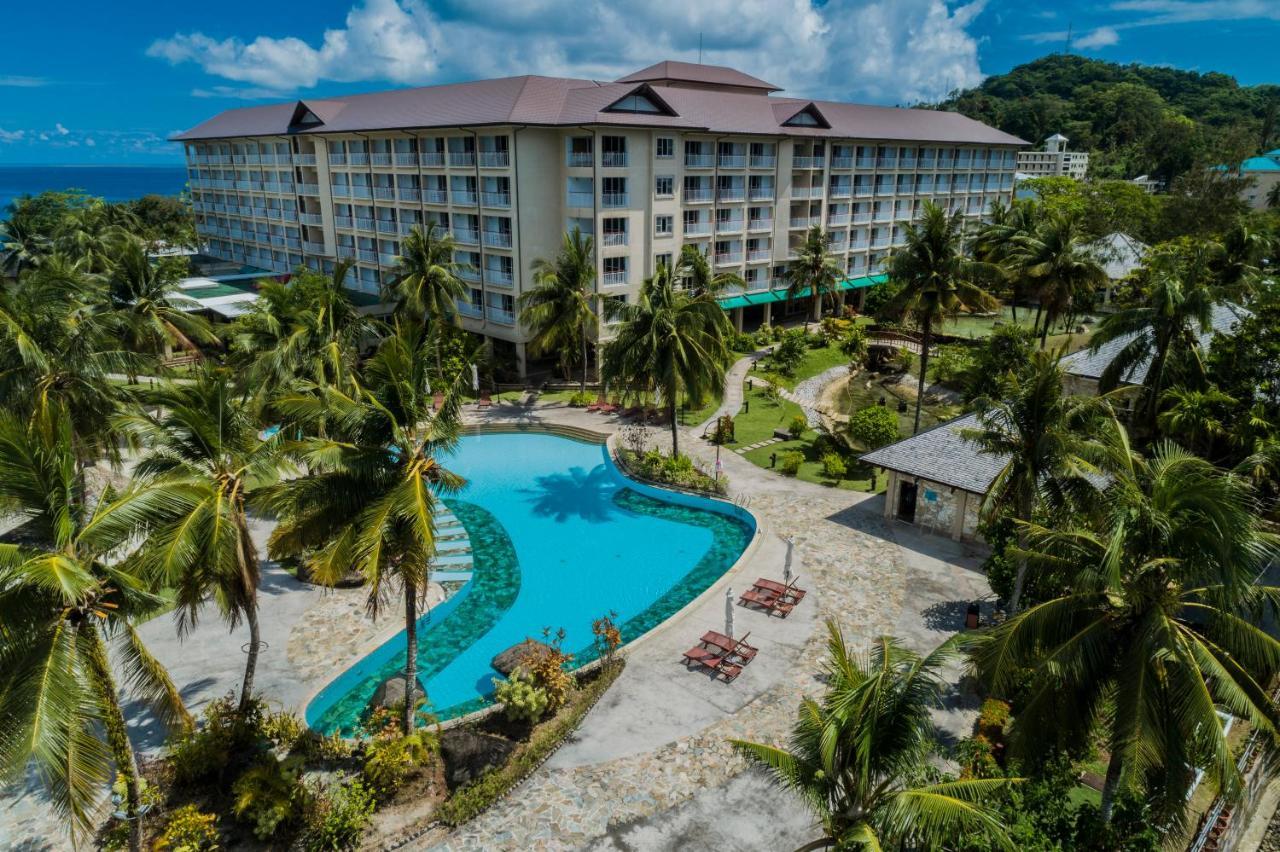Palau Royal Resort Koror Exteriör bild